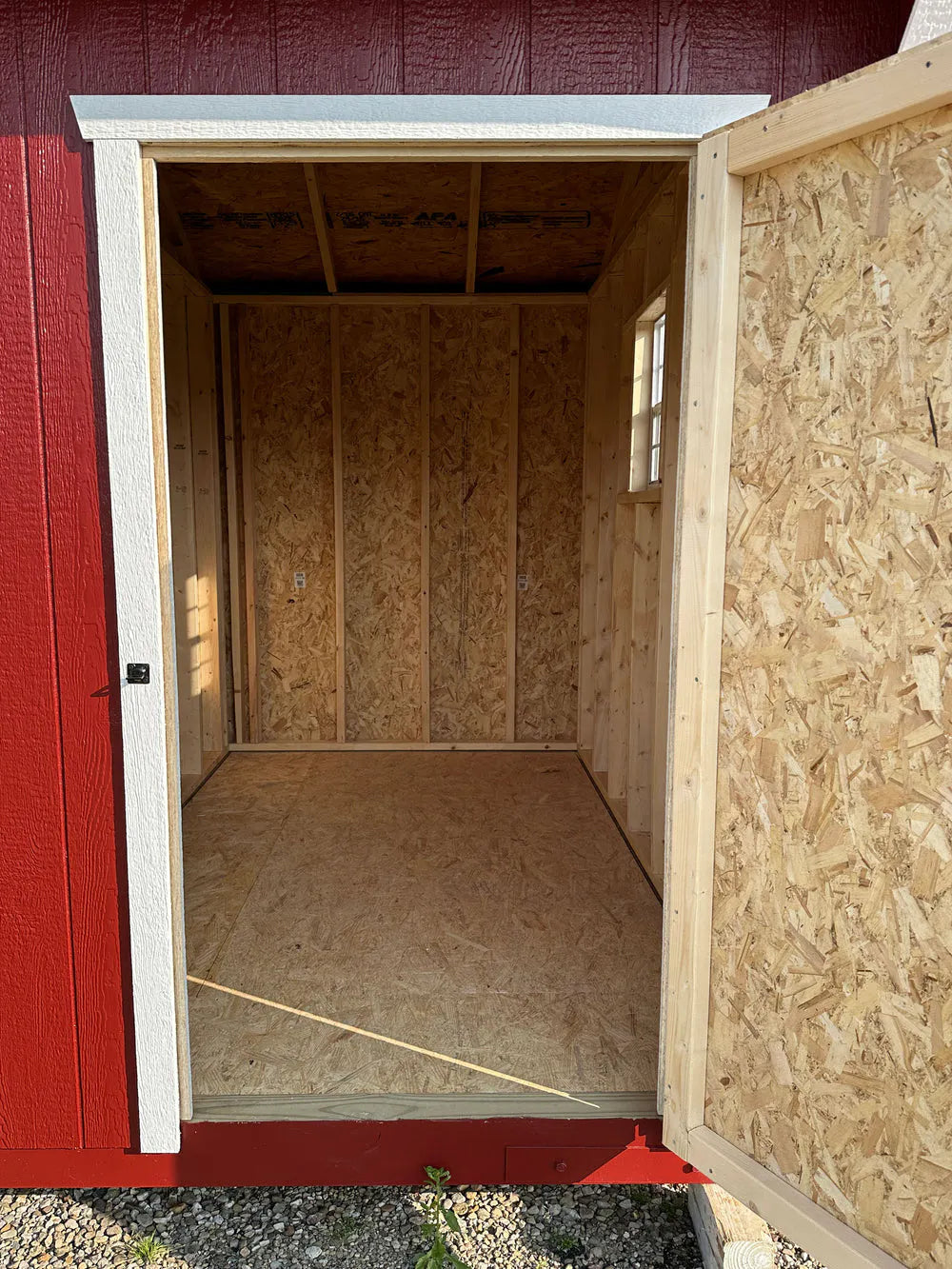 10x16-Value-Run-In-Animal-Shelter_Tack-Room-Door-Opening