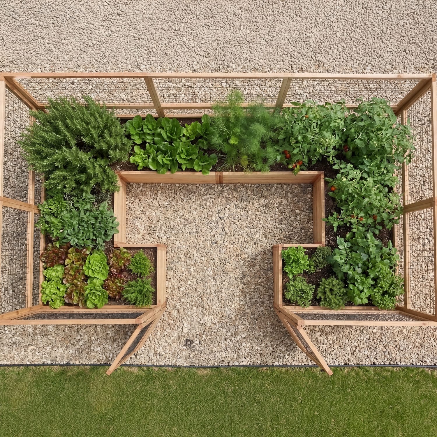 12x8 raised cedar garden bed, assembled detail view