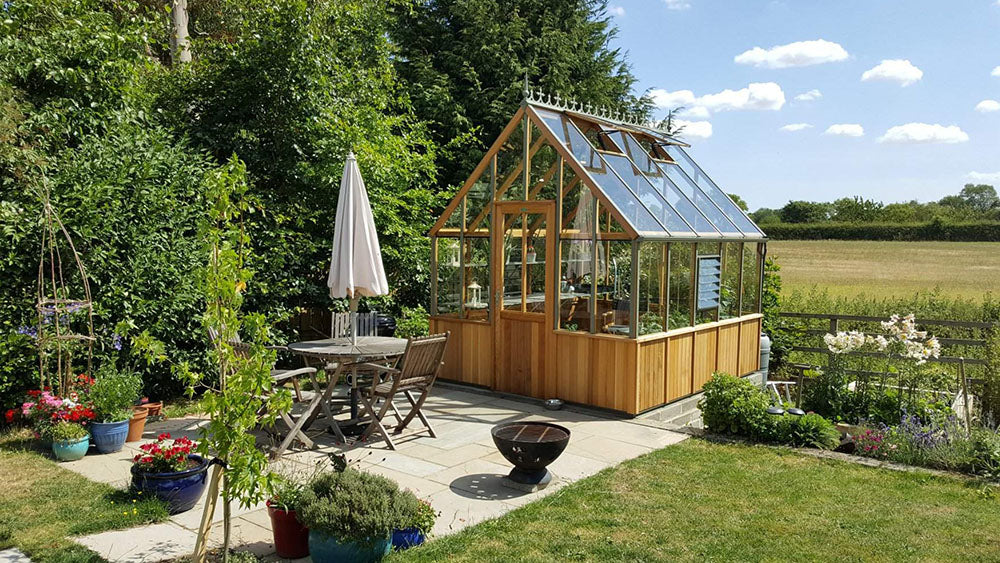 Alton-Cheltenham-cedar-greenhouse