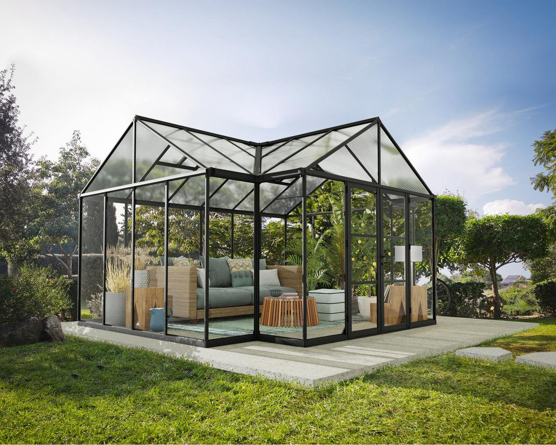 Triomphe Greenhouse exterior front/corner angle