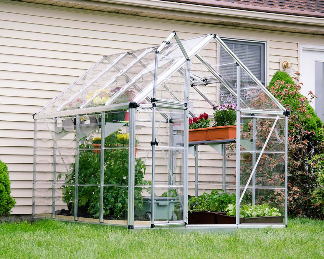 Snap & Grow 6ft greenhouse exterior, three-quarter angle