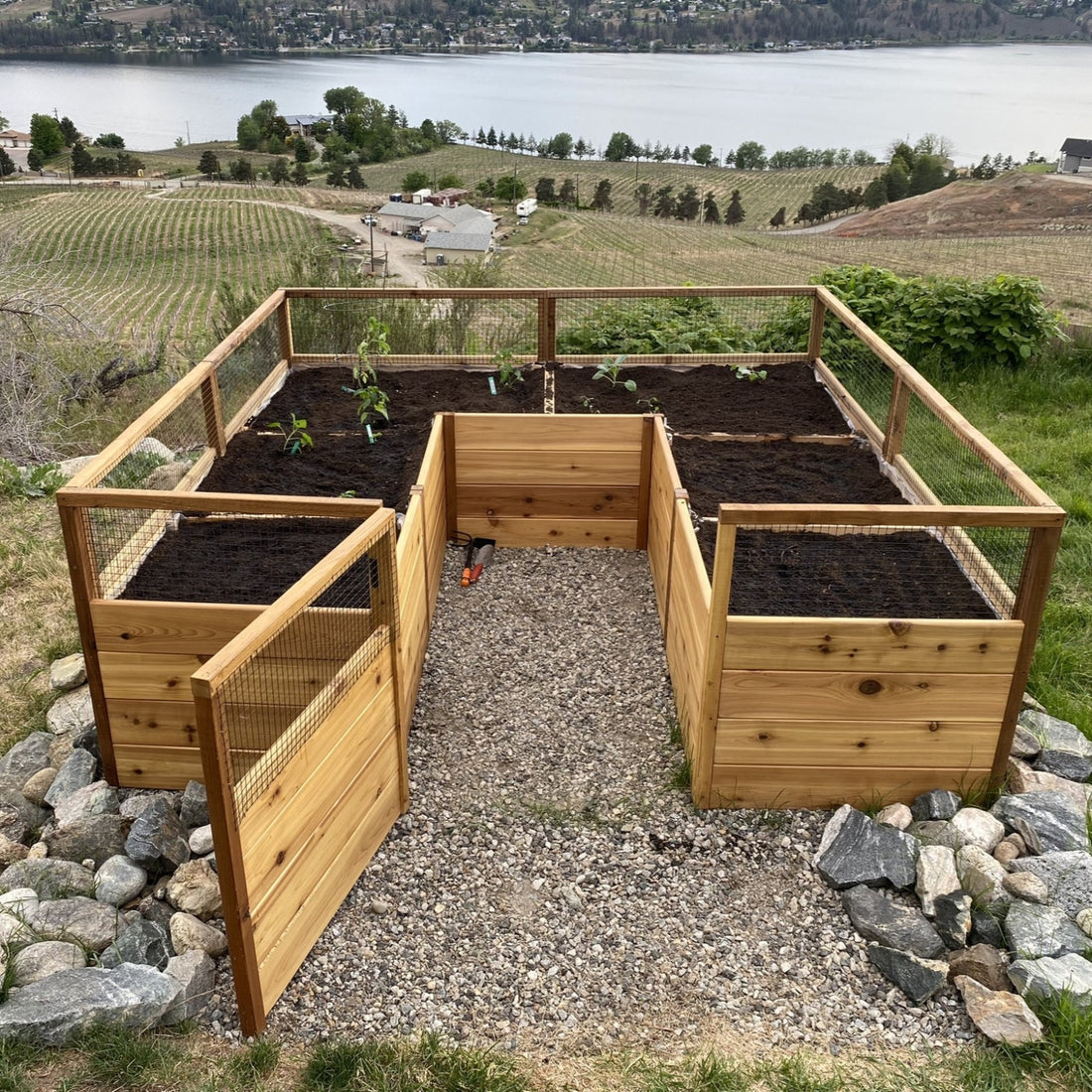 8'x8' raised cedar garden bed, product photo