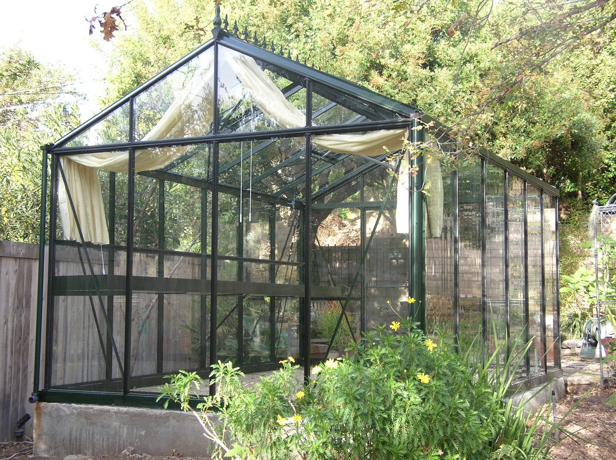 Royal Victorian VI34 glass greenhouse, 10x15 foot size