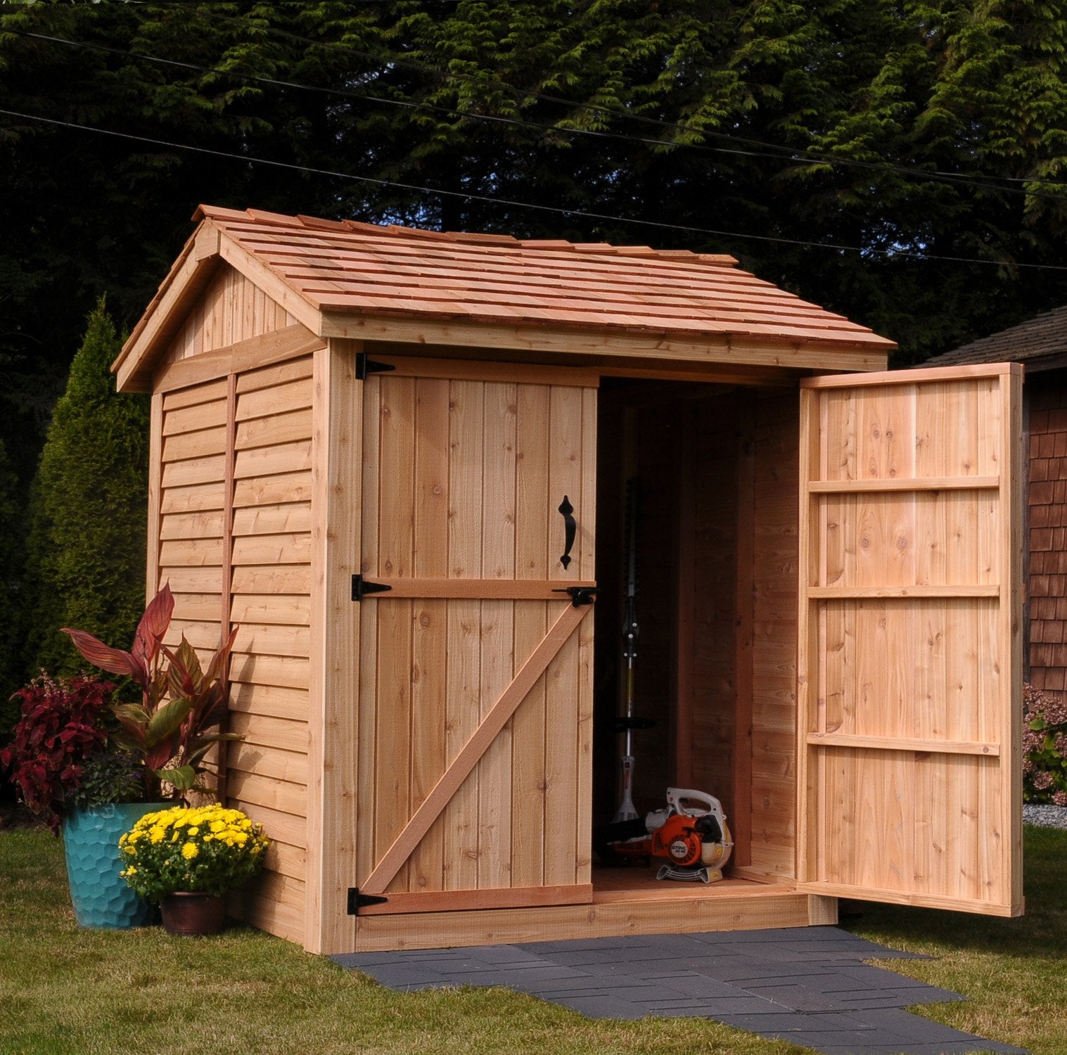 OLT 6x6  Cedar Storage Shed