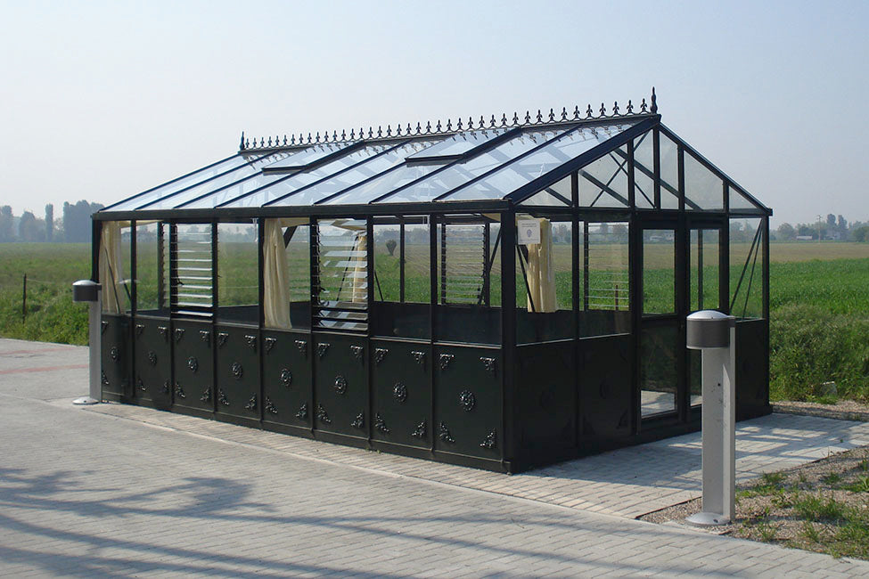 long side of  janssens  Retro Royal Victorian 