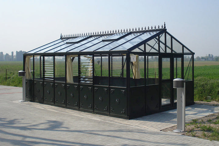 long side of  janssens  Retro Royal Victorian 