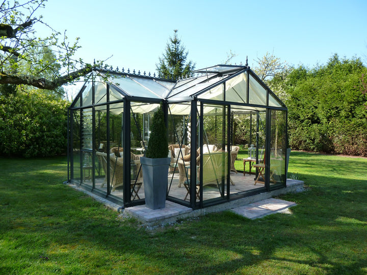 Orangerie with seating