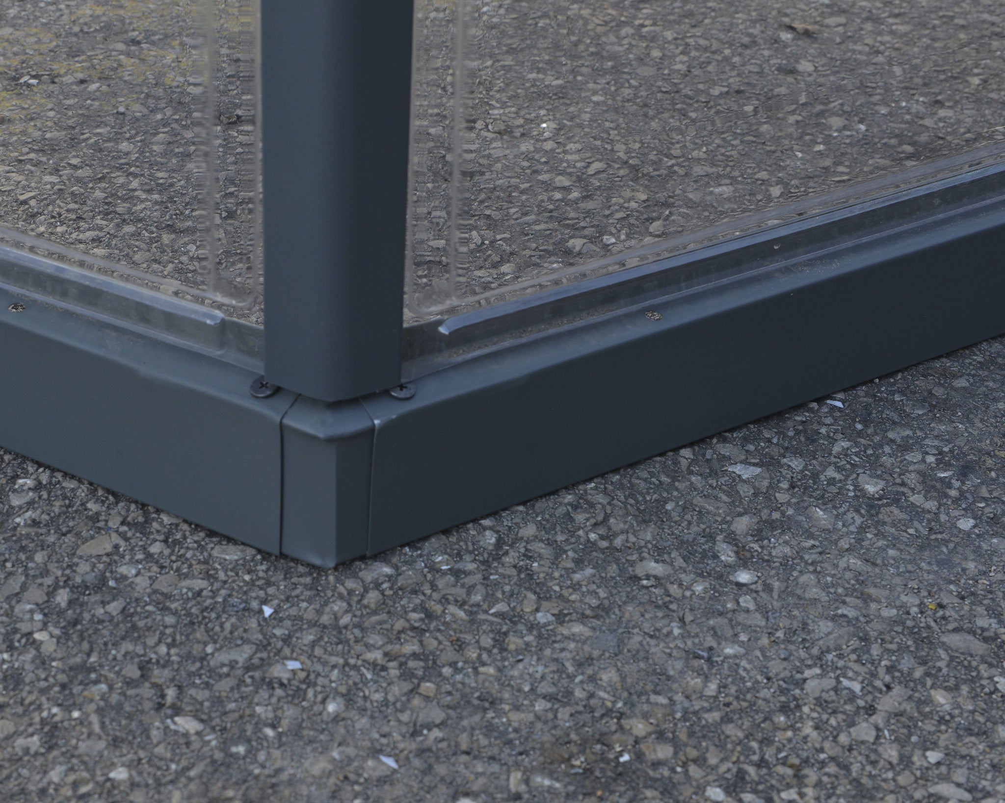 Oasis™ Hexagonal Greenhouse