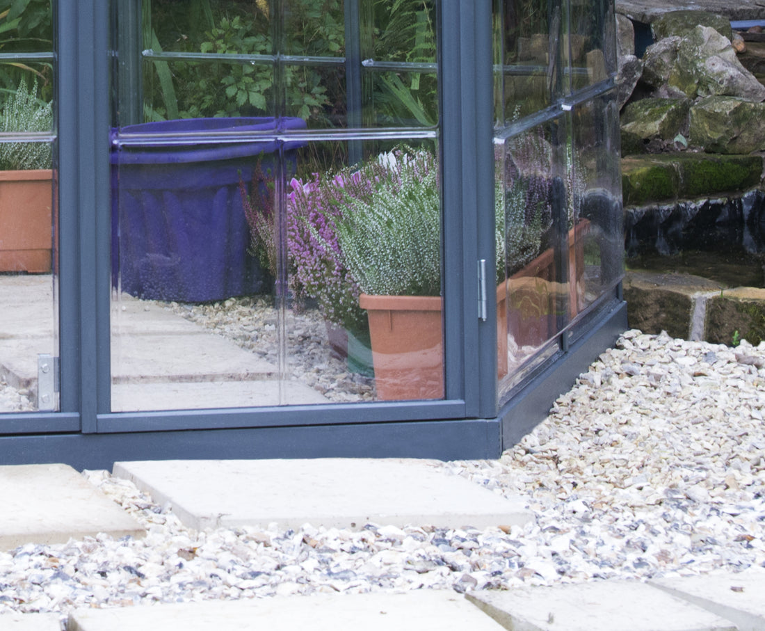 Oasis™ Hexagonal Greenhouse