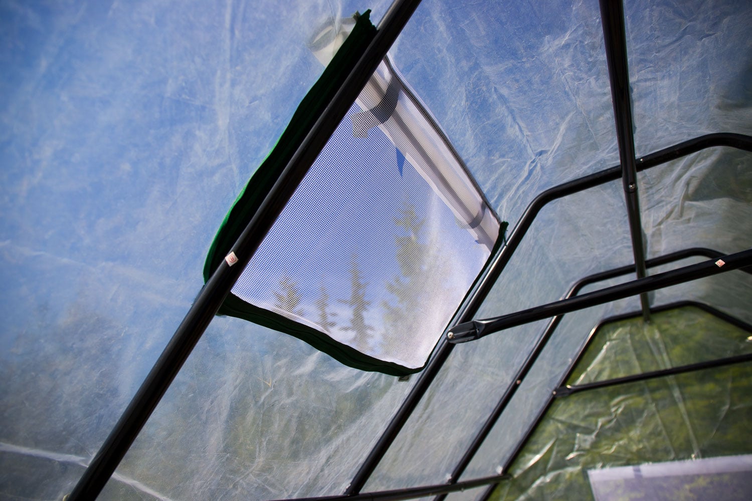 Raised-Garden-Bed-Greenhouse-cover-close-up